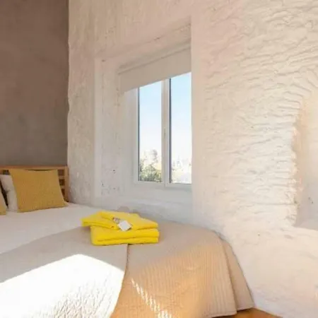 Alfama Riverview Апартаменты