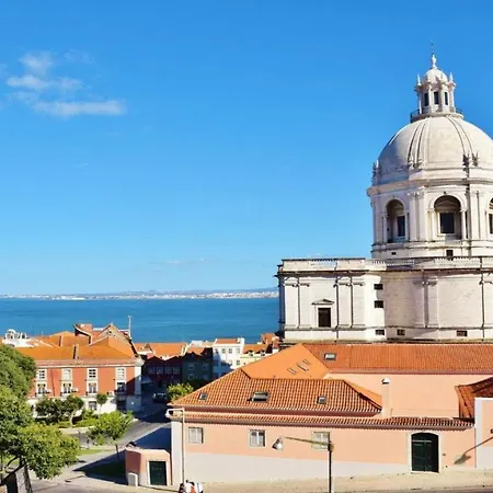 Alfama Riverview Апартаменты *